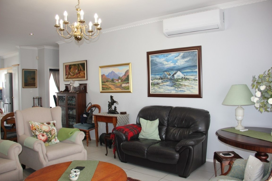 3 Bedroom Property for Sale in Bizweni Western Cape